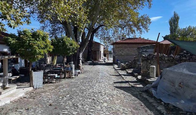 Antik kentin kalbine 'Yaşayan Osmanlı Köyü'