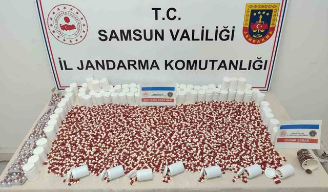 Apartman yöneticisi jandarma tarafından 7 bin uyuşturucu hapla yakalandı