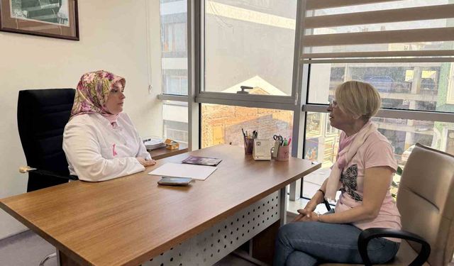 Asansörde okuduğu pano sonrası tarama yaptırdı: Meme kanseri 2'nci evrede tedavi edildi