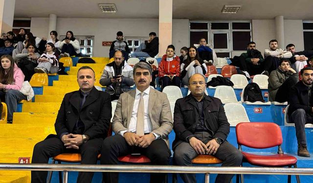 Aşkale voleybolda il ikincisi oldu