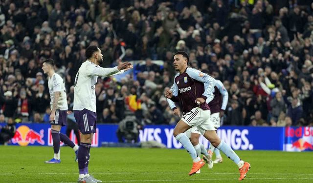 Aston Villa, Manchester United'ı da devirdi