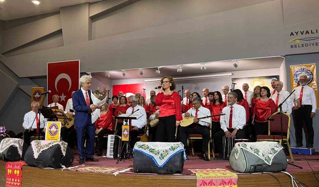 Ayvalık'ta 'Türkülerle Kurtuluş Destanı' konseri