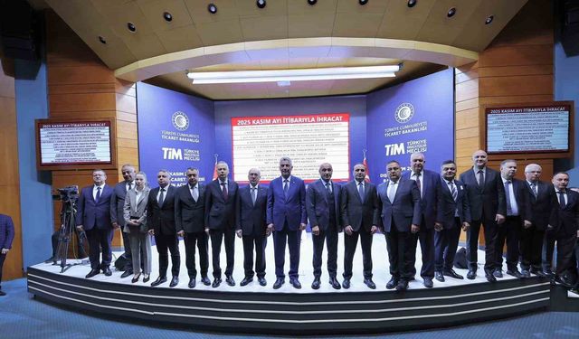 Bakan Bolat: 'Kasımda ihracatımız, olumsuz takvim etkisine rağmen yüzde 2,2 artışla 22,7 milyar dolar olarak gerçekleşti'