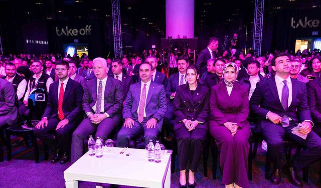 Bakan Kacır: 'Yılda 20 milyar dolar Ar-Ge harcaması yapılan bir ülkeyiz'