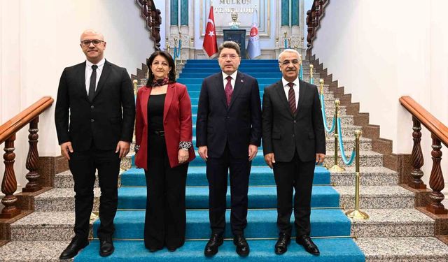 Bakan Tunç'tan DEM Parti ziyaretine ilişkin açıklama