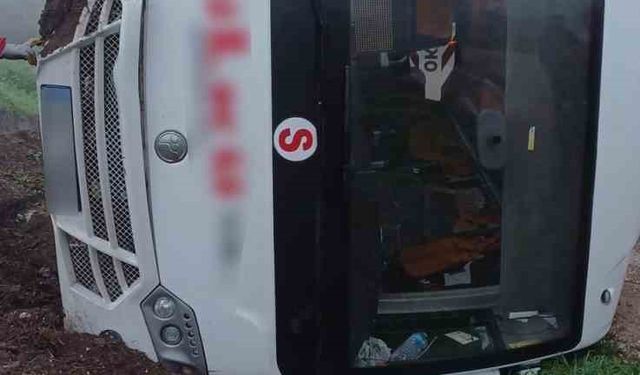 Bandırma'da okul servisi kaza yaptı 8 öğrenci hastaneye kaldırıldı