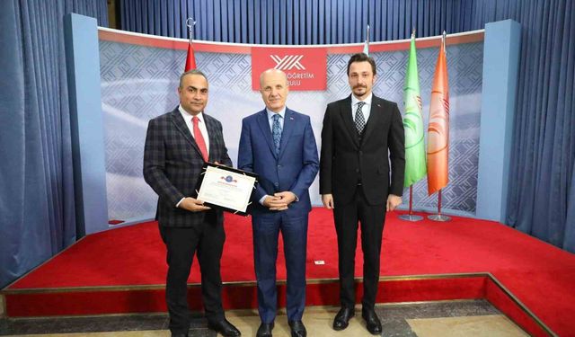 BARÜ'nün 7 programı 'Engelsiz Üniversite Program Nişanı' aldı