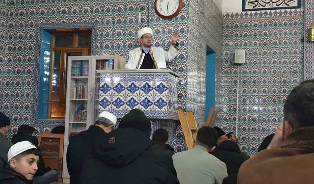 Başkale'de Regaip Kandili dualarla idrak edildi