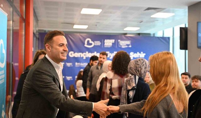 Başkan Akın: 'Gençlerimizin her talebi bizim önceliğimiz'