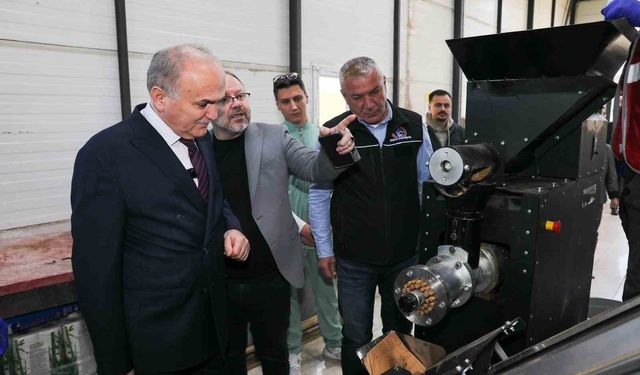 Başkan Özlü sahada: 23 Nisan Parkı Kütüphanesi açılışa hazır