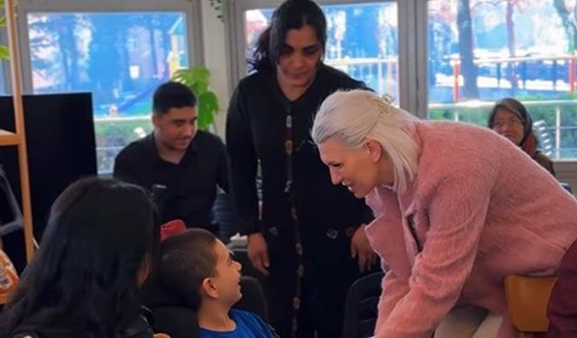 Başkan Subaşı'ndan +1 Mutluluk Kafe çalışanlarına özel ziyaret