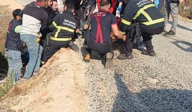 Batman'da otomobil su kanalına düştü: 1 yaralı