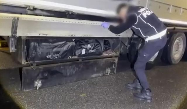 Batman'da 'şehit Alper Albayrak' operasyonu: 35 kilo skunk, 2 kilo esrar ele geçirildi