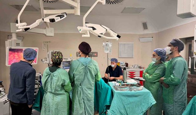 Bayburt Devlet Hastanesi'nde ilk kez izsiz cerrahi yöntemi uygulandı