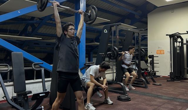 Bilecik'te atletizm antrenmanları sürüyor