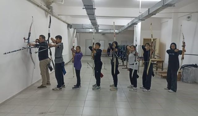 Bilecik'te okçuluk çalışmaları yoğun tempoyla sürüyor