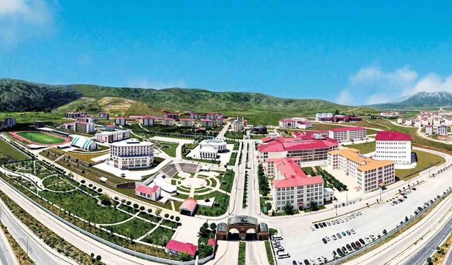 Bitlis Eren Üniversitesi, 201 üniversite arasında ilk 10'da yer aldı
