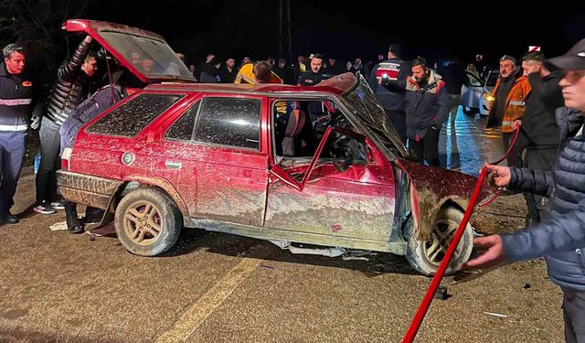 Bolu'da Abant yolunda feci kaza: 1'i ağır 6 yaralı