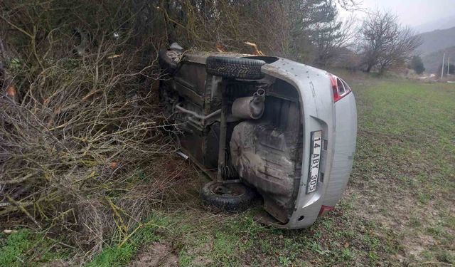 Bolu'da takla atan otomobil metrelerce sürüklendi