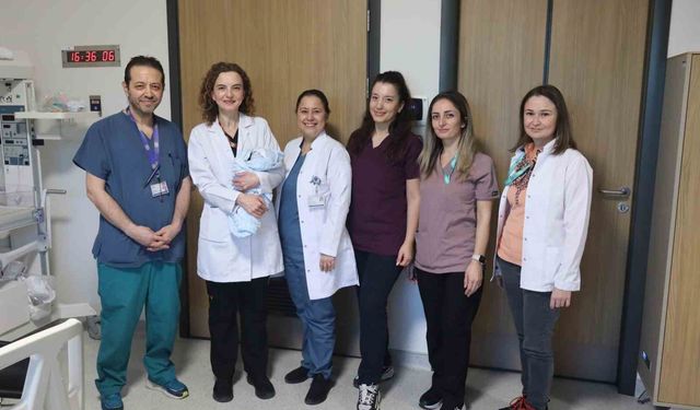Bursa Şehir Hastanesi Tüp Bebek Merkezi'nde ilk bebek dünyaya geldi