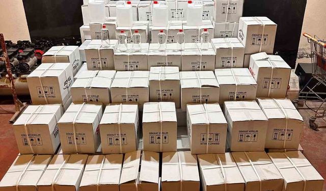 Bursa'da bin 200 litre etil alkol ele geçirildi