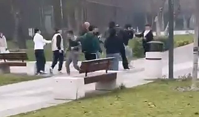 Bursa'da iki grup arasındaki kavga kamerada
