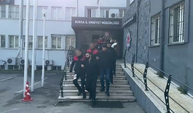 Bursa'da 'servis açmadınız' diye silahlı saldırı düzenleyip 6 kişiyi yaralayan şüphelilere operasyon : 10 şüpheli gözaltına alındı