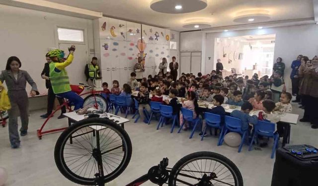Büyükşehir, Avrupa Bisiklet Başkenti Konya'da anaokullarında bisiklet etkinlikleri başlattı