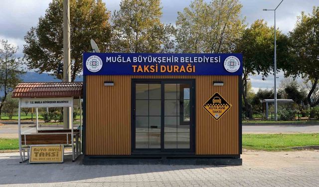 Büyükşehir kendi üretimi taksi duraklarını hizmete sunuyor