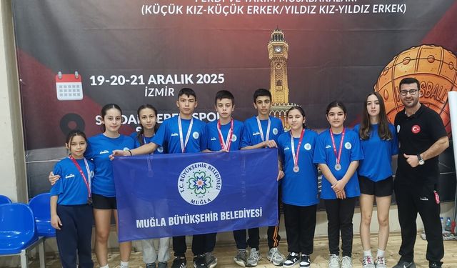 Büyükşehir sporcuları şampiyonadan 4 madalyayla döndü