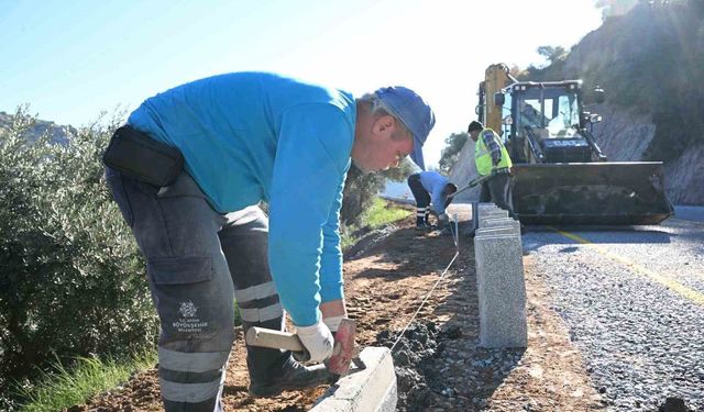 Büyükşehir'den Aydın genelinde eş zamanlı yol hamlesi