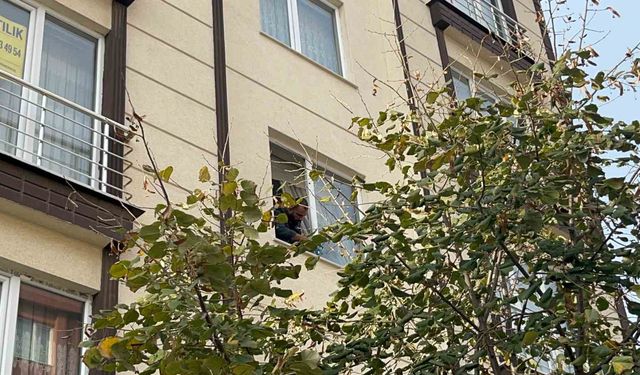 Çorlu'da ikinci kattan düşen 1 yaşındaki bebek ağır yaralandı