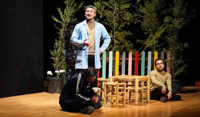 'Deliler Koğuşu' Keçiören'de izleyicinin yüreğine dokundu