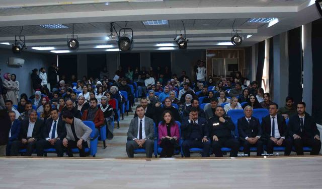 Denetimli serbestliğin toplumdaki rolü Patnos'ta ele alındı