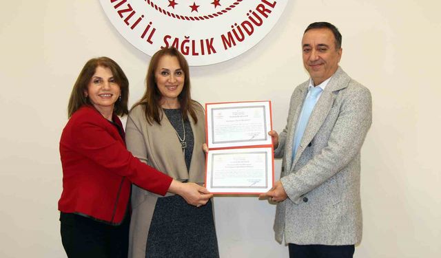 Denizli'de bebek dostu hastanelere teşekkür belgeleri verildi