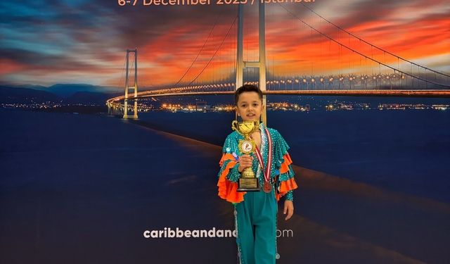 Denizli'nin gururu Toprak, 7 yaşında dünya üçüncüsü oldu