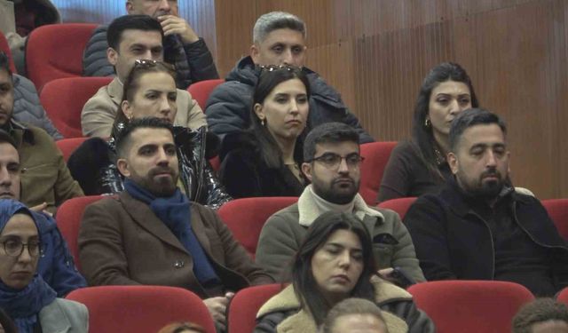 Diyarbakır'da 'CİMER Uygulamaları, Vatandaşla Etkili İletişim ve Süreç Yönetimi Eğitimi' paneli düzenlendi