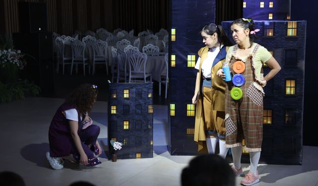 Dünyadaki Son Çiçek oyunu, miniklerden büyük beğeni topladı