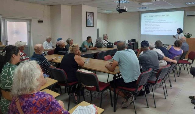 Edremit Devlet Hastanesi'nde diyabet eğitimi programı tamamlandı