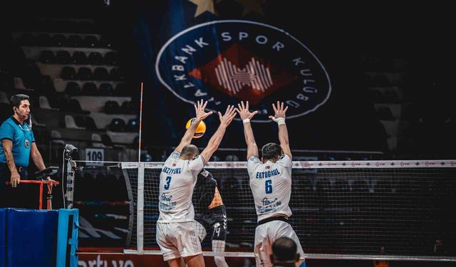 Efeler Ligi: Halkbank: 3 - Spor Toto: 0