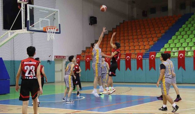 Elazığ'da basketbol turnuvası tamamladı