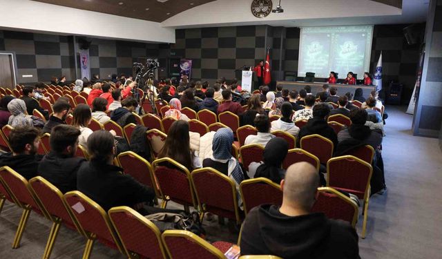 Elazığ'da gençler 'Proje Yazma' eğitiminde buluştu