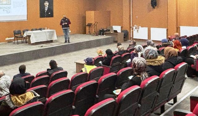 Emet ve Hisarcık'ta uyuşturucu ve uyarıcı madde kullanımının engellenmesine yönelik eğitim