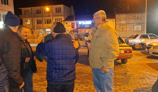 Emet ve Hisarcık'tan 33 kişilik umre kafilesi dualarla uğurlandı