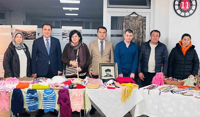 Engelli bireyler çini sanatıyla hayallerini betimledi