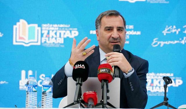 Ertaş: 'Dil birliği için coğrafya, halk, ülke ayrımı yapmadan 'Büyük Türk Lügati' yazılmalı'