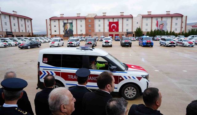 Erzincan'da emniyet ve jandarmaya 122 yeni hizmet aracı teslim edildi