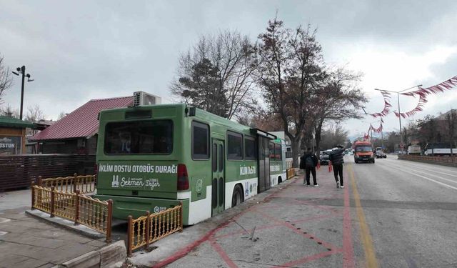 Erzurum'daki 'Geri Dönüşüm Temalı Otobüs Durağı' projesi ilgi odağı