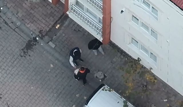 Esenyurt'ta uyuşturucu satışı yapan şahıslar suçüstü yakalandı