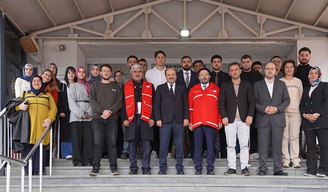 ETÜ'lü gençler ve özel gereksinimli çocuklar renkli etkinliklerle bir araya geldi